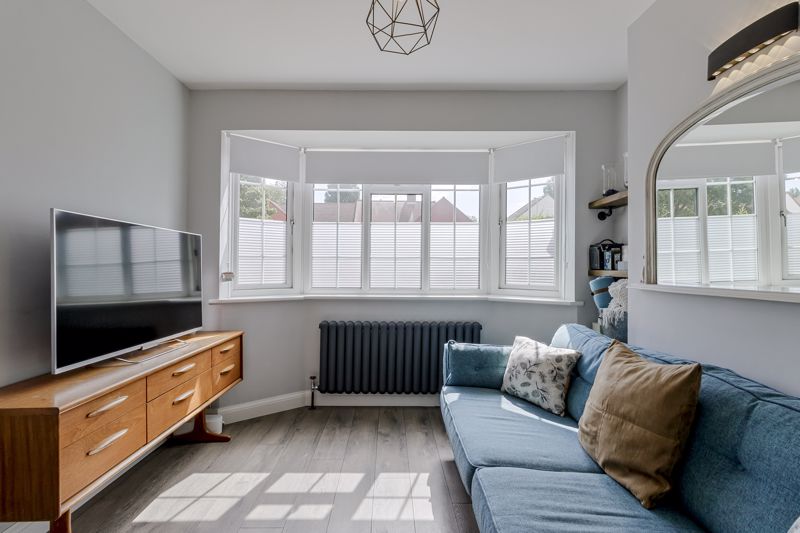 Living Room- click for photo gallery